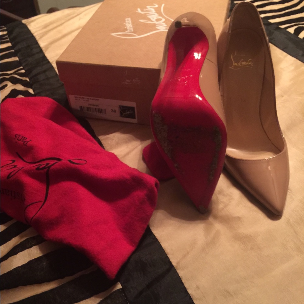 Christian Louboutin Size 38  Nude So Kate Pumps - Picture 8 of 8